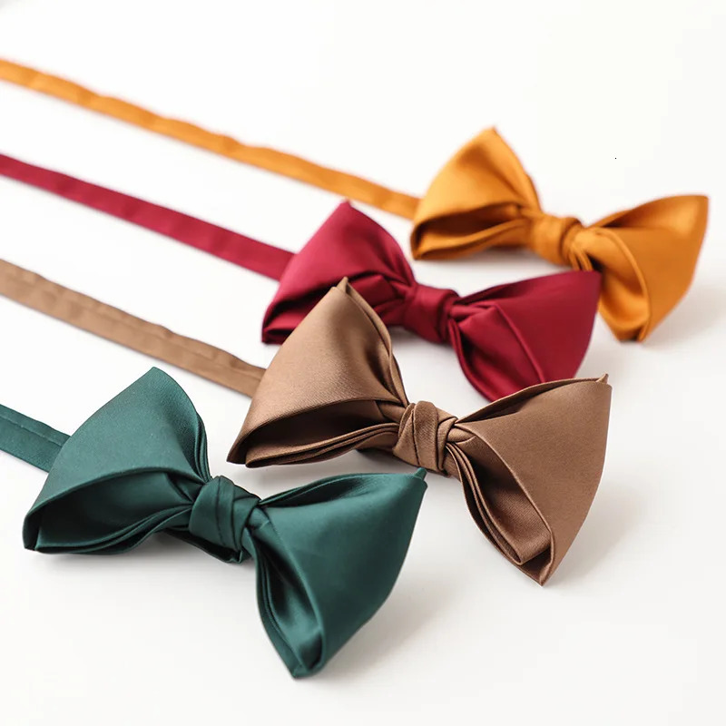 Solid color elegant gentleman bow men sitting at wedding banquet bow 250407