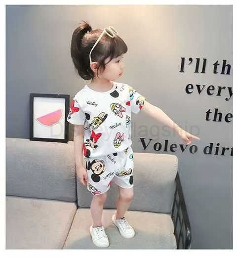 Disney 2024 Childrens New Cartoon Mickey Printed Summer Set Mens and Womens Short sleeved Shorts Sports Two piece SetXJ250409