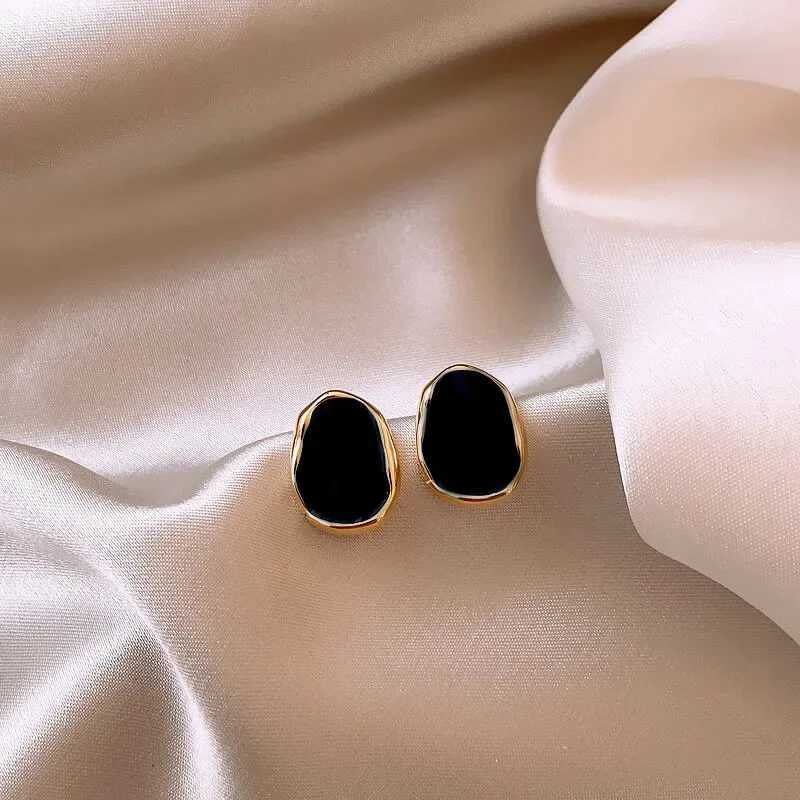 2024 New Black Earrings Irregularity Metal Earring for Women Vintage Jewelry New Design Fashion Aesthetic Earrings Accessories Z250408