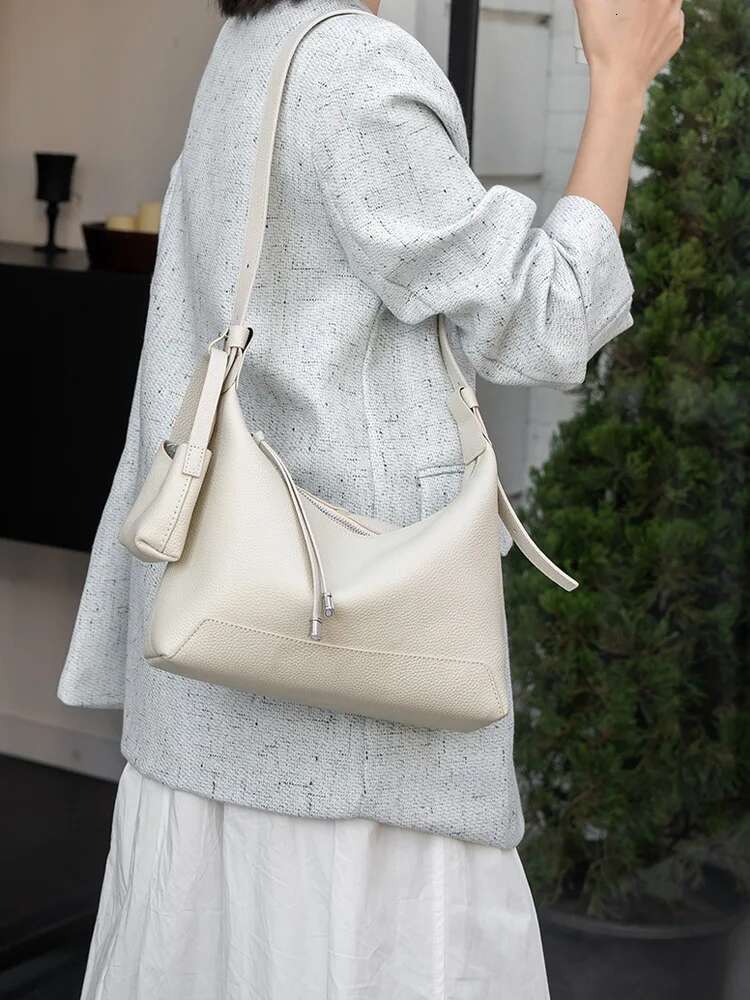 YANATARI Dumpg Leather Soft Leather Large Capacity Minimalist Crossbody Bag Women Female Fashion