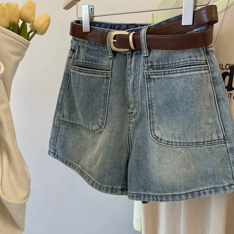 2025 New Designer Shorts Minimalist Double Denim Shorts For Women Summer New High Waisted Slimming Wide Leg Pocket Design A-line Hot Pants