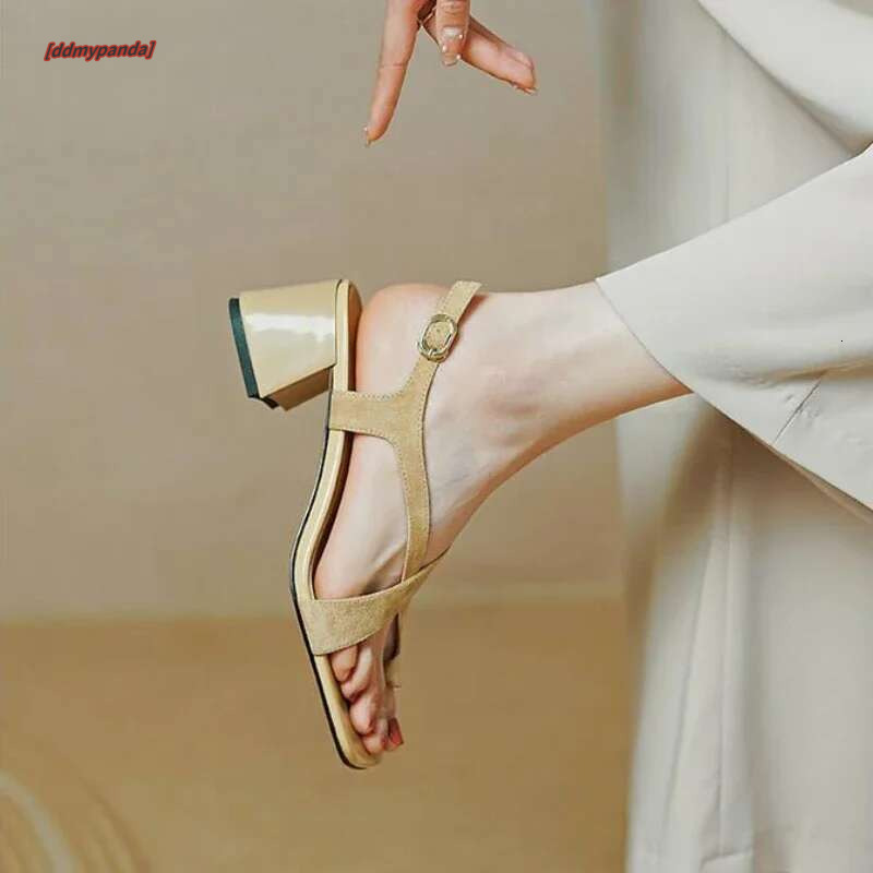 Summer New Casual Fashion Square Thick Heel Open Toe Buckle Solid Color Comfortable Sexy Banquet Women's Shoes ddmypanda