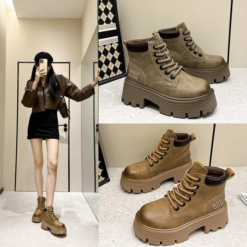 2025 New Martin Women's Motorcycle Thick Bottom Outdoor Work Boots Leather Surface Short Tube Multi functional Designer Fashion Women's Boot