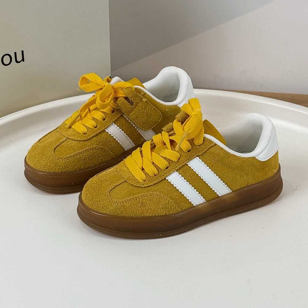 Boys sports shoes childrens running shoes retro classic fashion childrens casual sports shoes breathable spring and summer new childrens shoes X250409
