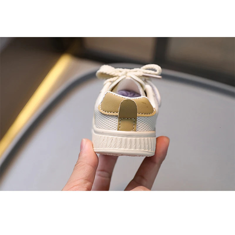 Spring and autumn childrens sports shoes boys and girls childrens casual shoes flat bottomed baby shoes fashionable breathable soft sports running 250