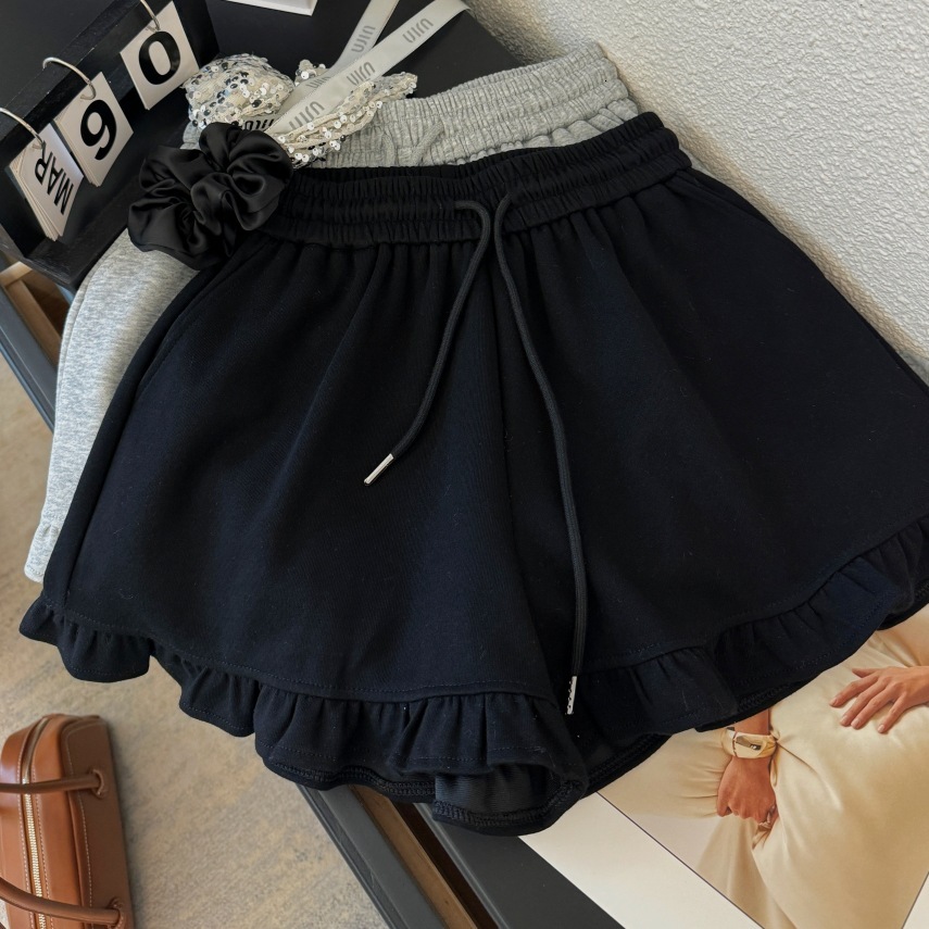 2025S Women s Designer Shorts Grey Drawstring Sports Hot Pants Summer New Design Multifunctional High Waist Slim Fit Casual Wide Leg Pants Beach Pants