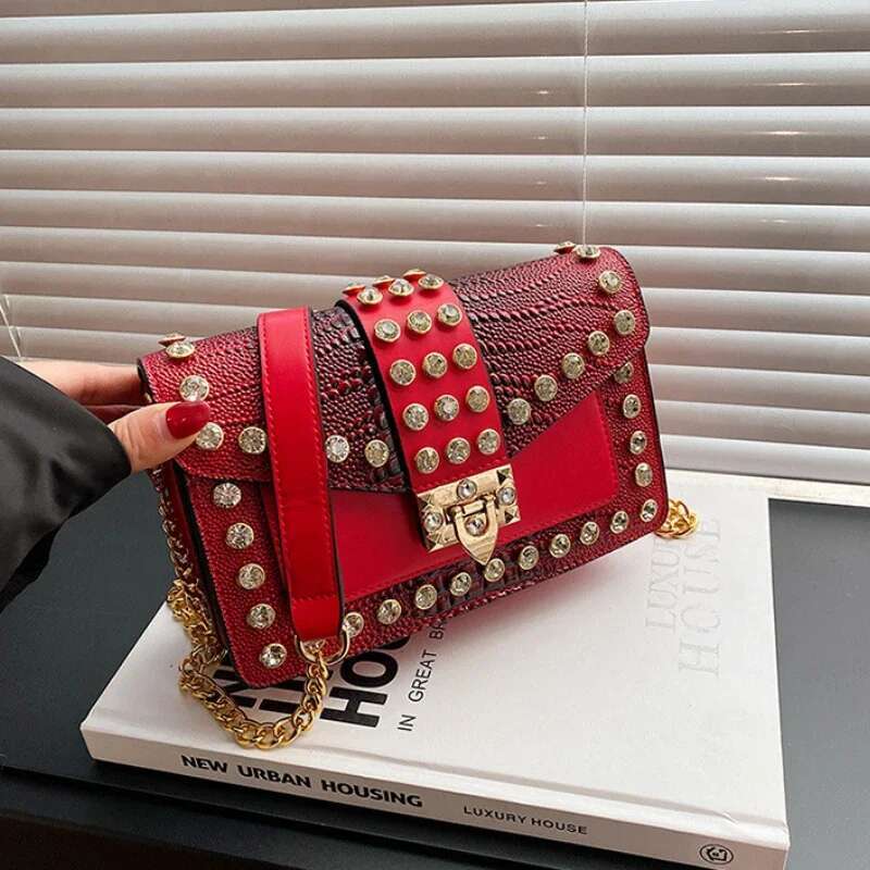 Designer Clutch Purses And Handbags For Women Rivets Dia Leather Flap Small Square Bags Chain Shoulder Messenger Bag