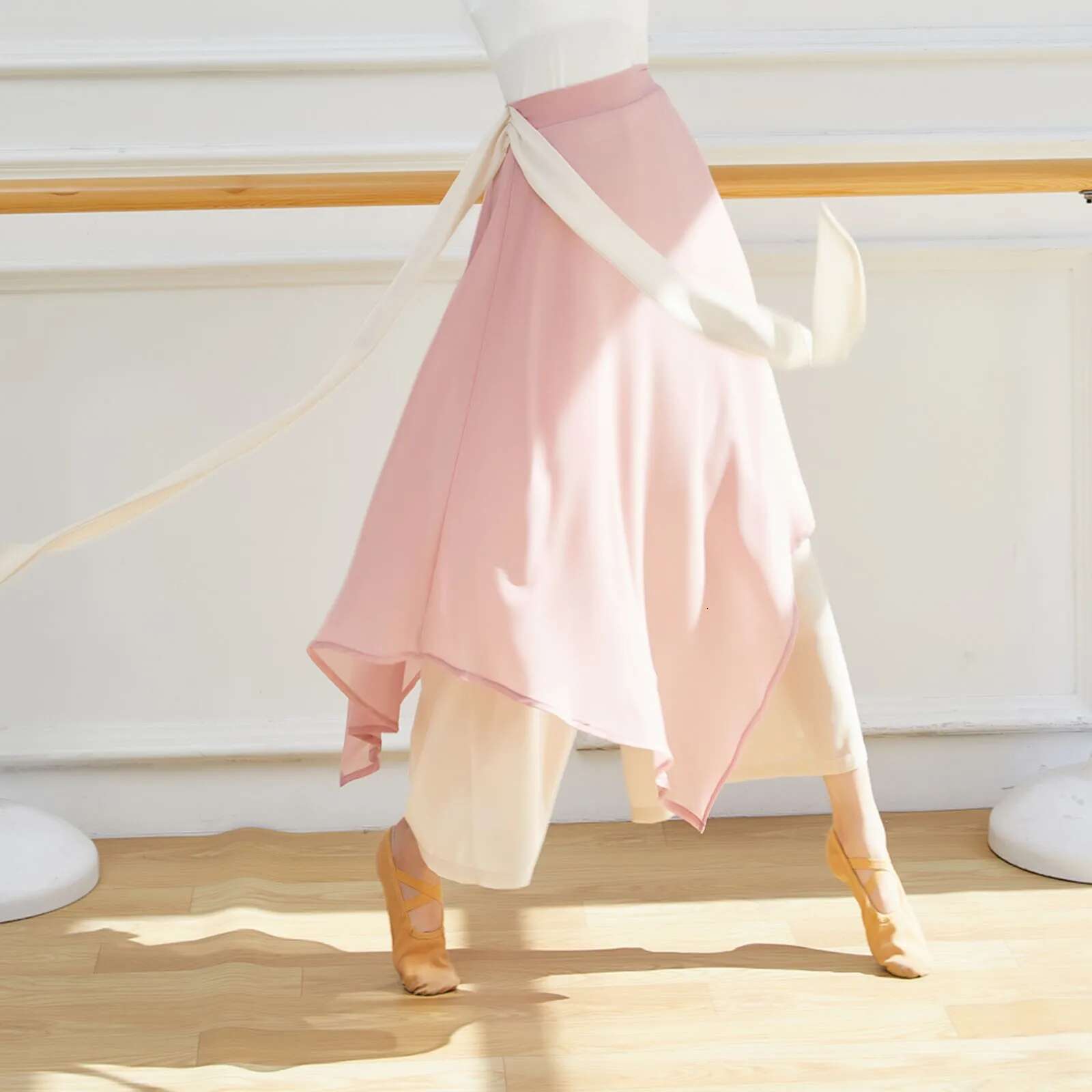 Dongdumaoyi China Dance Chiffon Culottes Wide Leg Harem Skort Pant Flowy Classical Folk Yangko Dancer Practice Wear Layers Fairy
