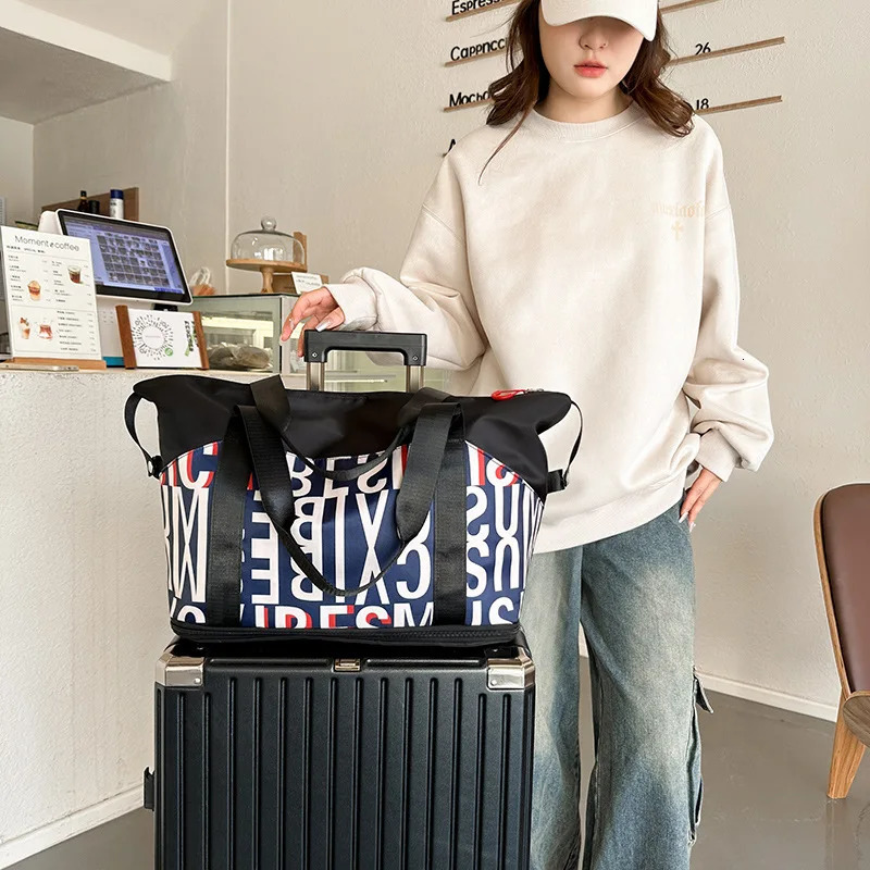 Large capacity travel handbag lightweight carry on luggage waterproof Oxford dry wet separation bag womens yoga 250408