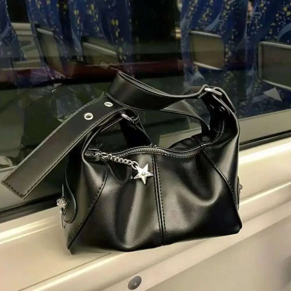 Haruku Aesthetic Vintage Shoulder Crossbody Bag Trendy Women Messenger Tote Bags Y2k Korean Gothic Star Girl Black Handbag