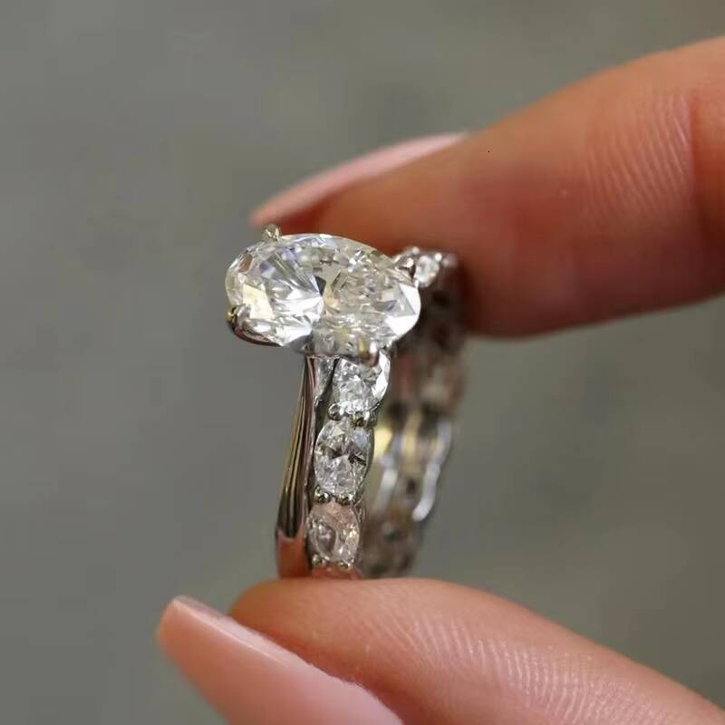 Unique Bridal Jewelry 14K White Gold 7x10mm Oval Diamond Solitaire Wedding Fine Jewelry Rings Moissanite Ring Set