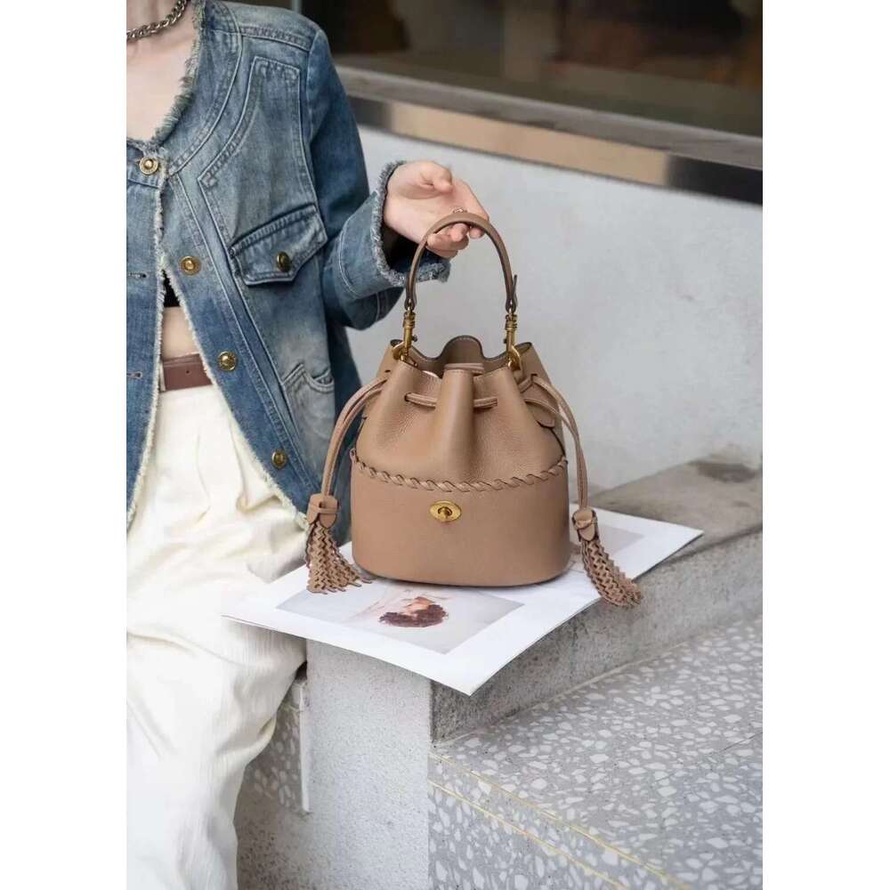 New Classic String Close Fortune Lucky Tassel Design Blue Color 100% T Cowhide Leather Women Shoulder Bag Handbag