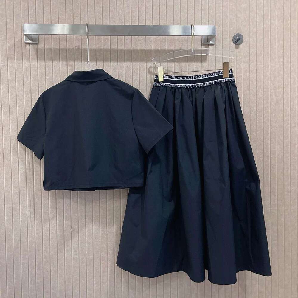 Designer clothing Designer clothing Lapel Short Sleeve Cropped Top + Waistband Ribbon Cake Skirt Suit Women's Spring