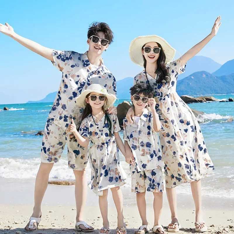 2024 Summer Family Vacation Clothing Mom and Daughter Short Sleeve Dress Holiday Dad and Son Shirt Two Piece Set S2548