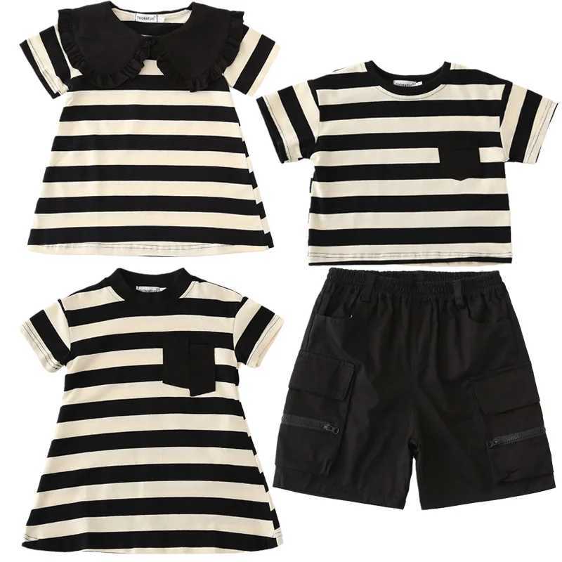 Dad Mom and Child Match Clothes for Whole Home Decoration Mom and Daughter Striped Dresses Father Son Equal T-shirt Set S2548