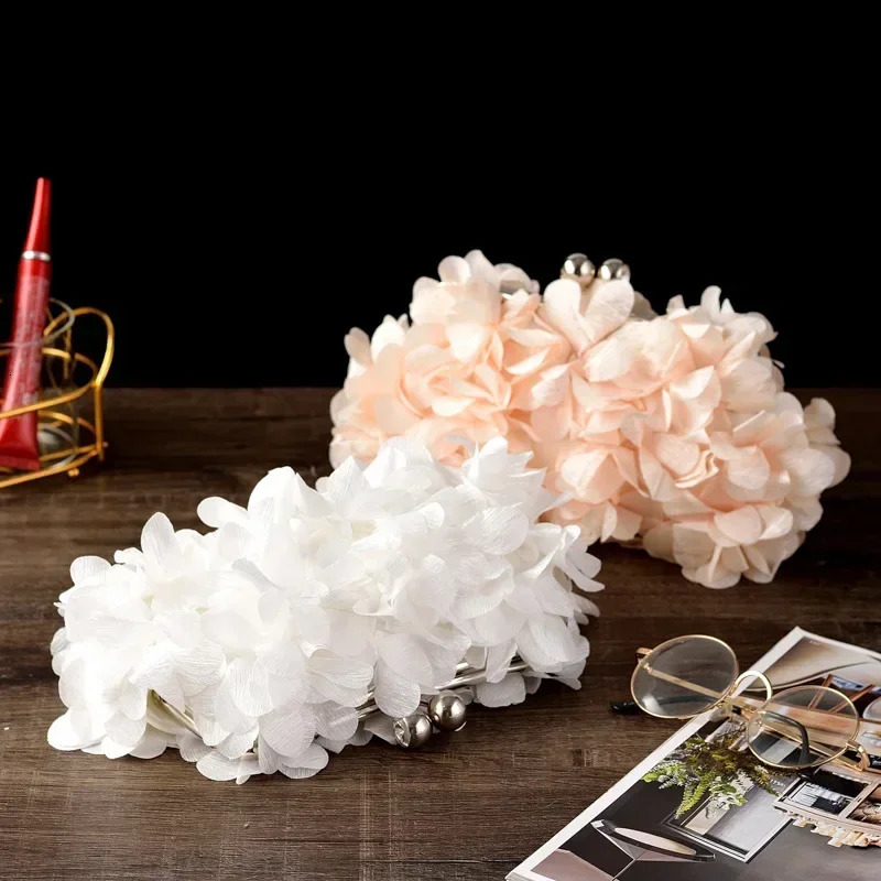 Wedding Dress Bag 8 Colors White Bride Clutches Ladies Blue Party Handbag Woman Purple Evening Flower Bags Floral Wedding Clutch 250407