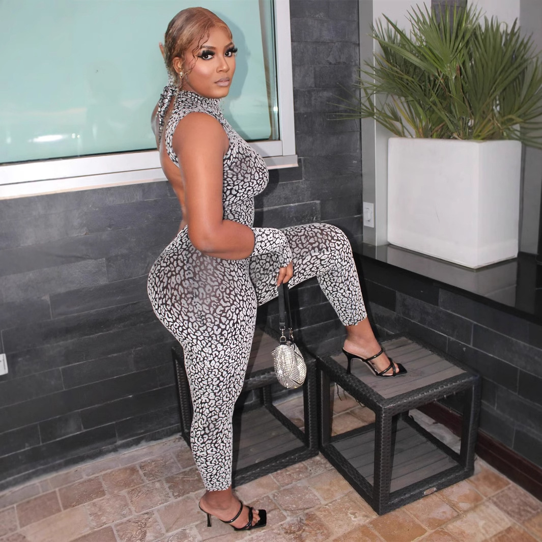 2025S Designer Women S Set Summer New Fashionable Sexy Strap Hanging Neck Bareback Leopard Pattern Hip Package Set