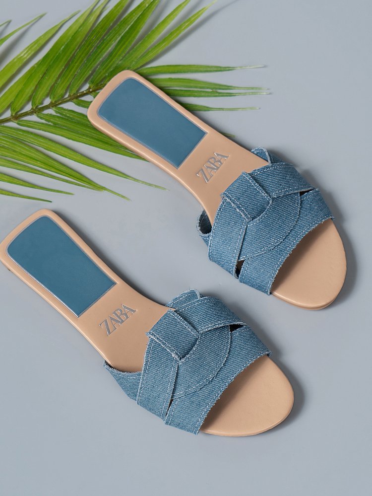 Women 2025 summer new fashion slippers outside wearing plus-size casual all-in-one blue denim flat sandals women