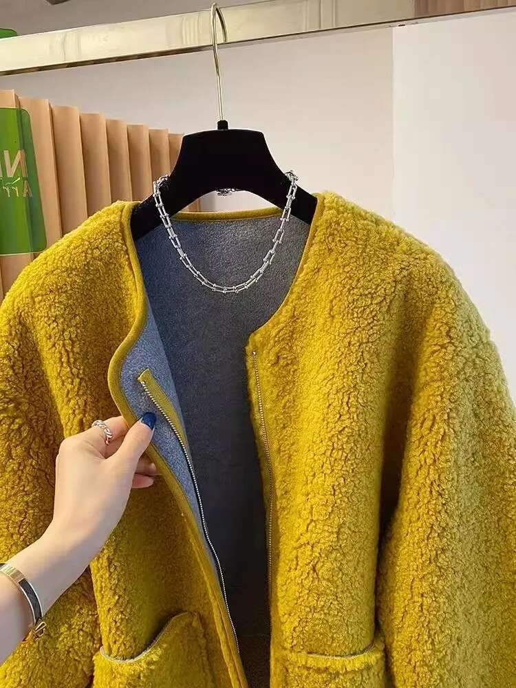 High Grade Lamb Wool Jacket For Women Loose Warm Veet Coat 2025 New Spring Autumn Large Pockets Fashion Outerwear M-3Xl