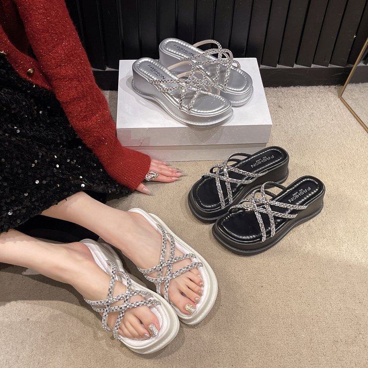 Women's 2025 summer new fashion thick sole increase wedge slippers with skirt to wear slim and beautiful slippers