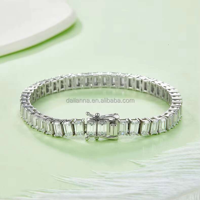 Hot Sale Ice Out 925 Silver Gold Plated Length16Cm 18Cm 20Cm Bracelets 0.5Ct Emerald Cut Moissanite Tennis Bracelets