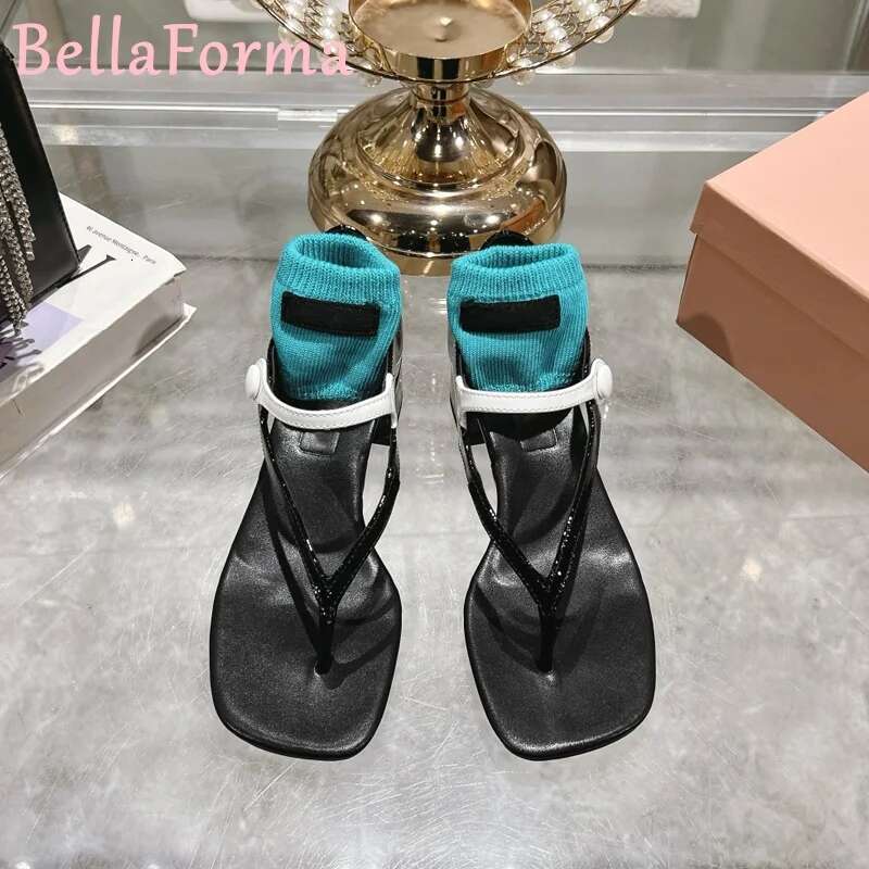 Women's Open-Toe Color Matching Sandals Flip-Ps Daily Beach Sweet Fashion Sheepskin One-Strap Square Heel Casual Flat Shoes