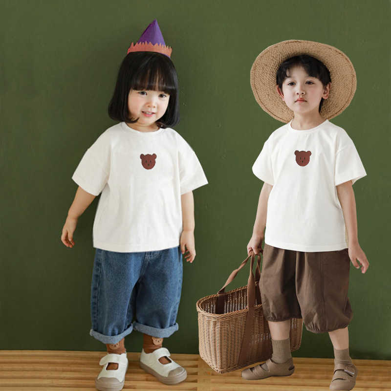 Parent child outfit 2025 summer outfit new for a family of three stylish short sleeved t-shirt little bear boys and girls climbing suit S2548