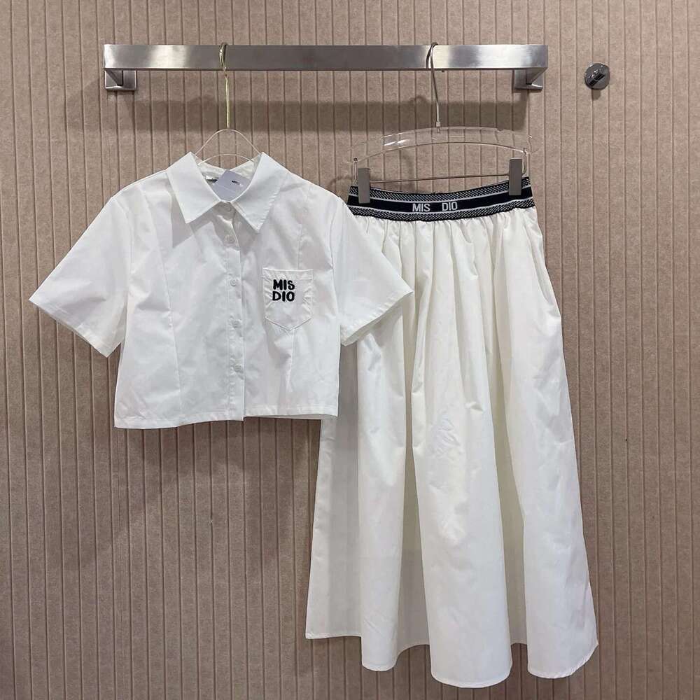 Designer clothing Designer clothing Lapel Short Sleeve Cropped Top + Waistband Ribbon Cake Skirt Suit Women's Spring