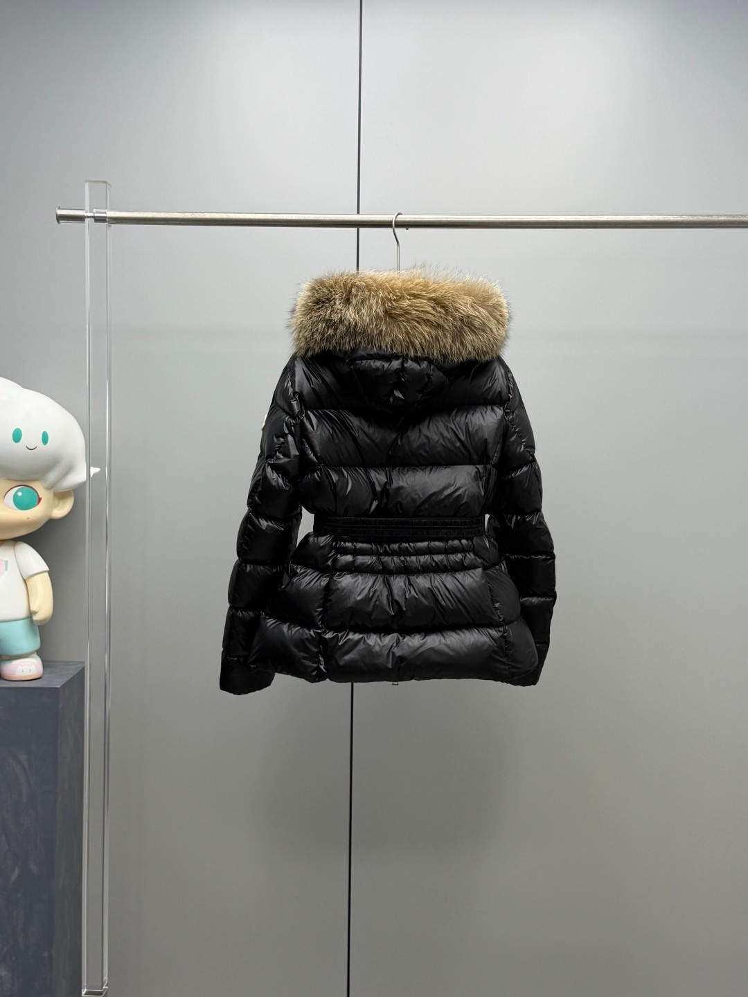 Light Luxury 2025 Autumn And Winter New Ladies Ski Clothes Coat Hooded Temperament Handsome Warm Wild Down Jacket