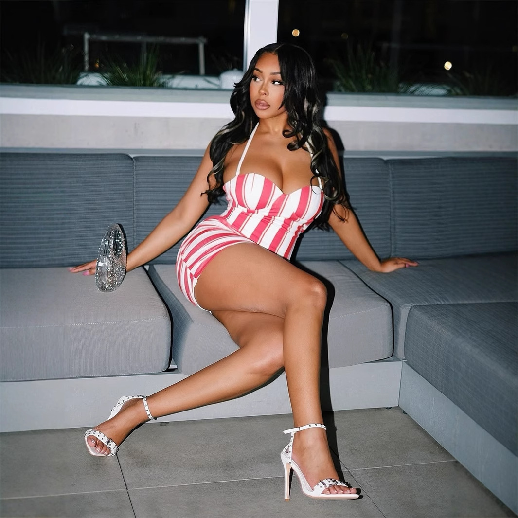 2025S Designer Women S Set New Fashionable Slimming Sexy Stripe Printed Hanging Neck Tank Top Hip Wrapping Short Skirt Set