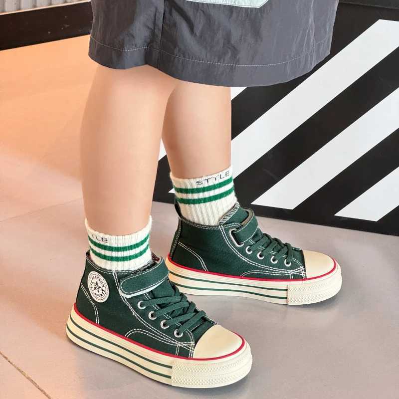 2024 New Childrens Canvas Shoes Solid Color Hand Painted Boys and Girls High Fashion Edition Childrens Casual Shoes 3-12y X250409