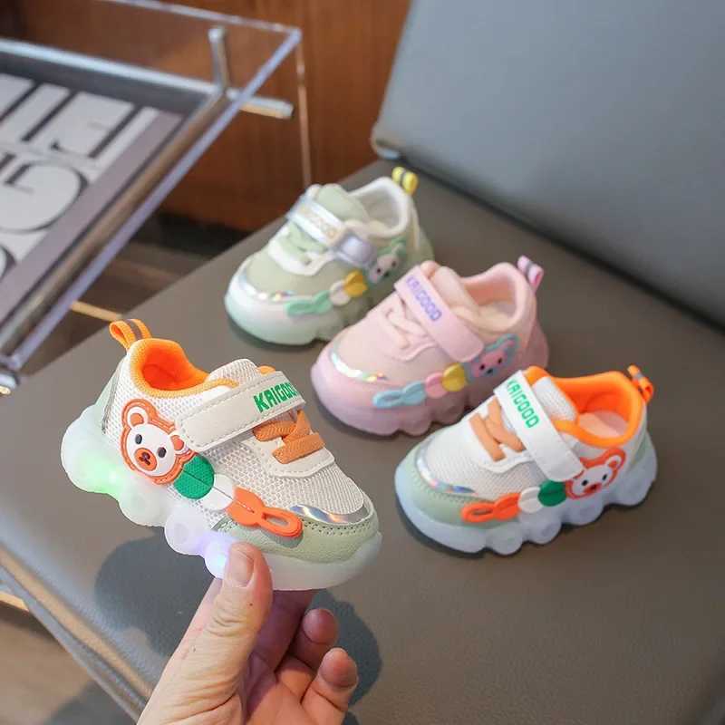 Fashion Childrens Luminous sports shoes with LED flashing are suitable for girls baby casual shoes. 2024 new autumn hot selling childrens sports shoes