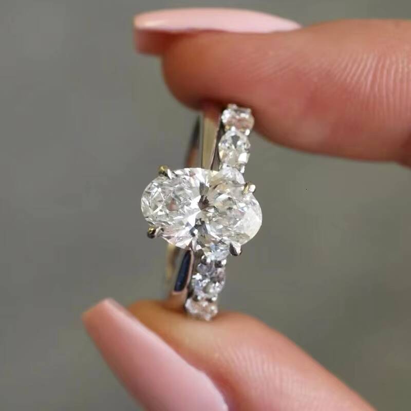Unique Bridal Jewelry 14K White Gold 7x10mm Oval Diamond Solitaire Wedding Fine Jewelry Rings Moissanite Ring Set