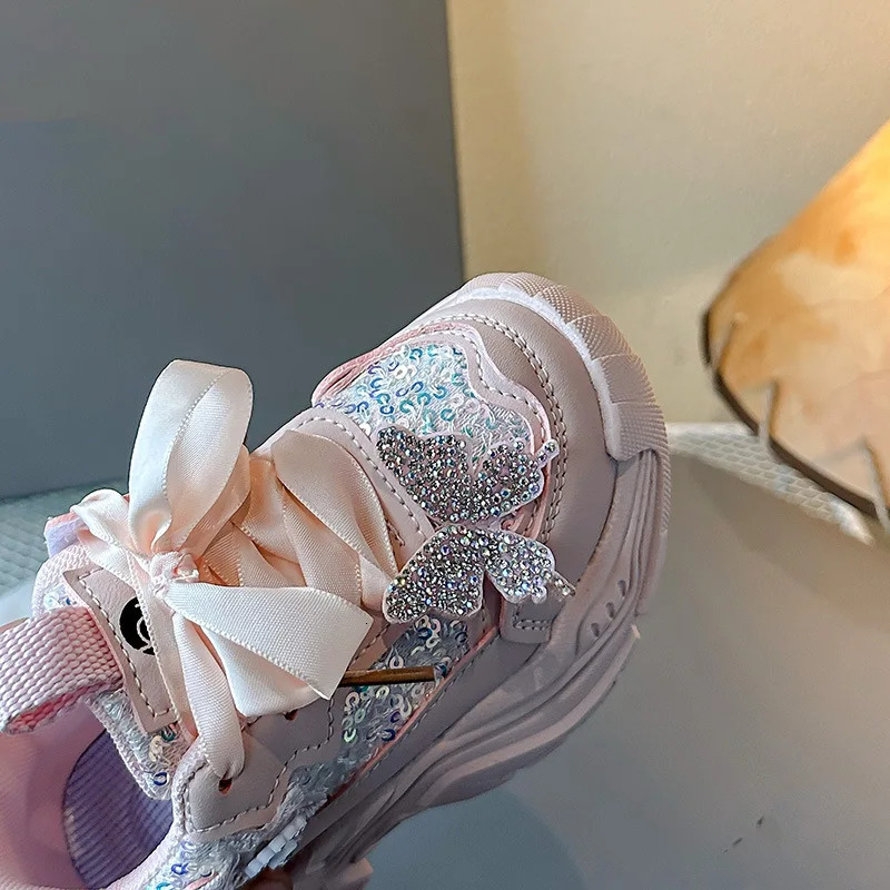 Spring childrens sports shoes fashionable sequins butterfly girls princess shoes soft soled anti slip childrens casual running shoes 250409