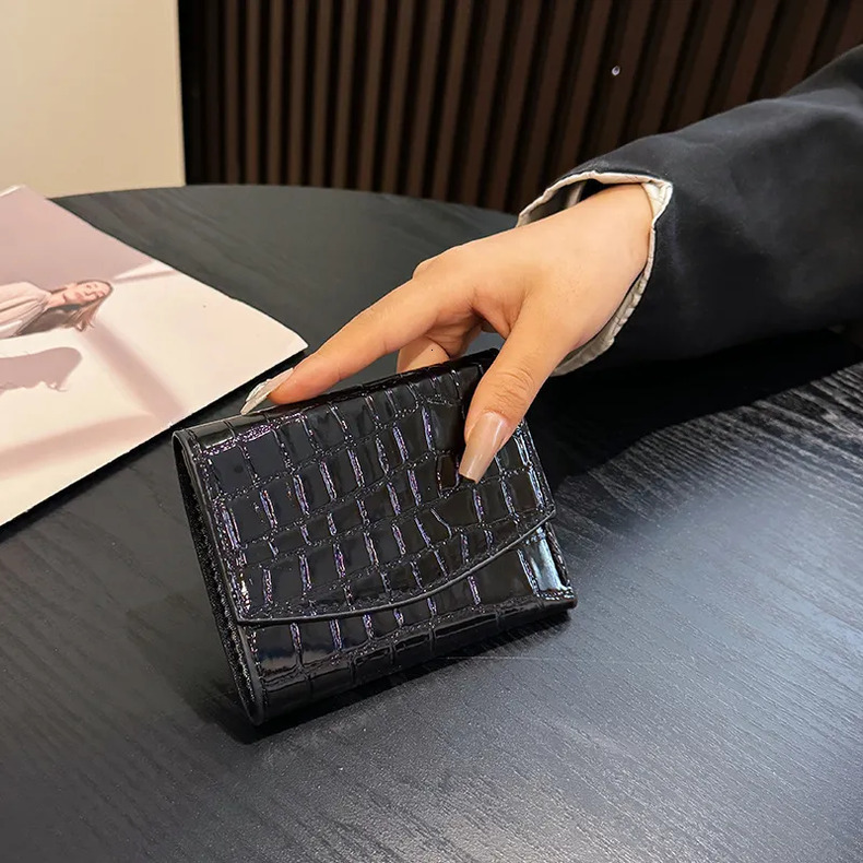 Wholesale Luxury Brand Designer Wallets - High - Gloss Stone - Patterned, Long and Short Styles, 70% Off - New, Easy - to - Store, Simple and Stylish 