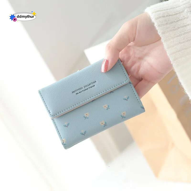 Short Buckle Purse Korean Version of The Three Fold Fresh and Simple Personality Small ral Mini Ladies Money Clip ddmythur