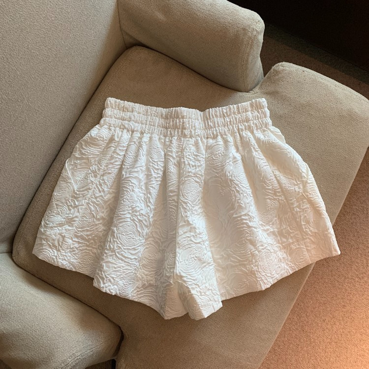 2025S Designer Shorts For Women White Shorts For Women S Summer Wear New High Waisted Loose Leg Design Sporty Skirt Slim And Casual Pants Trend Beach 