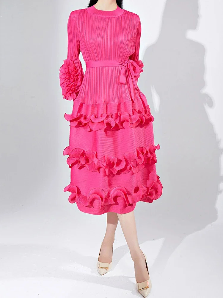 Belt pleated Miyake dress with fashionable round neck and floral sleeves fungal splicing solid elegant womens clothing item 5GR2974 250409