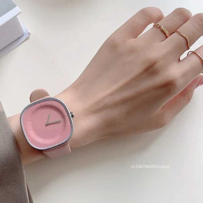 Luxury Womens Watch Minimalist Square Dial Leather Strap Womens Watch New Quartz Watch Couples Watch Montre FemmeXJ250408