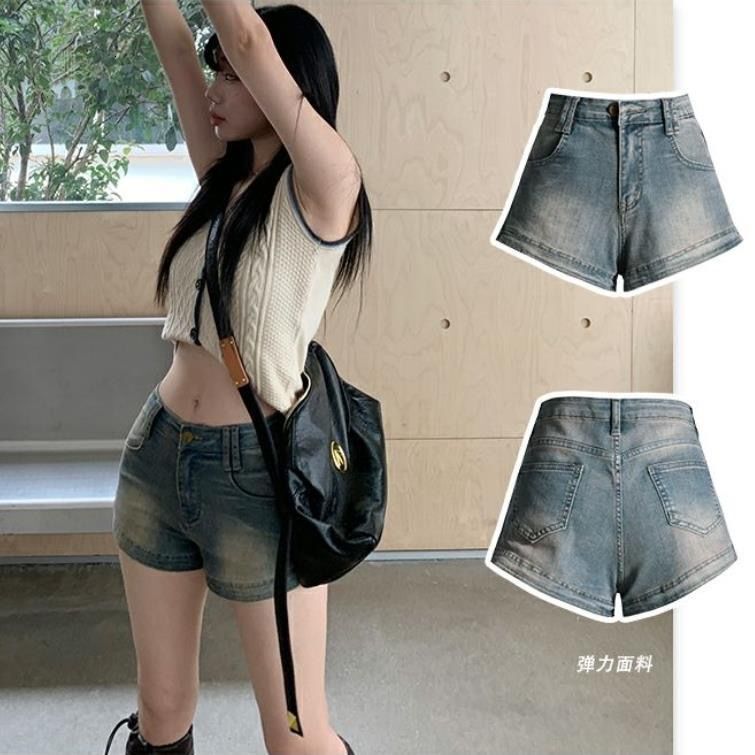 2025S Women Designer Shorts American high waisted denim shorts for women s summer new design sense A line loose slimming and hip hugging hot pants Hot