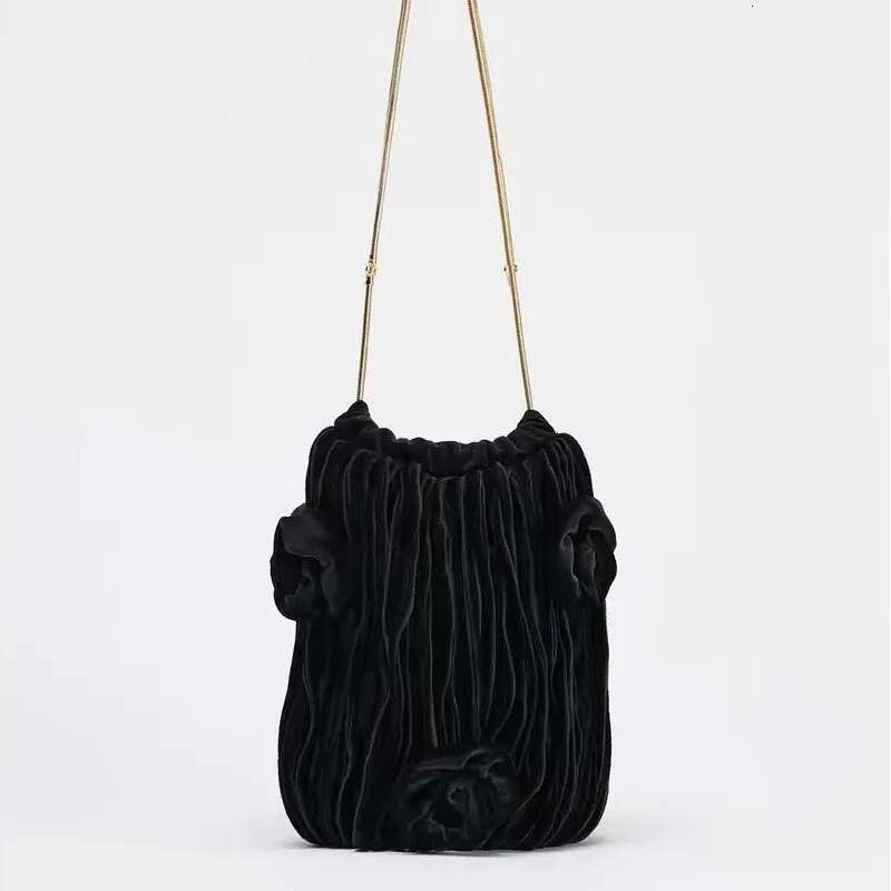 New Women's Bags Bucket Elegant Veet Handbag Tote Crossbody Bag With Golden Chain Shoulder Strap