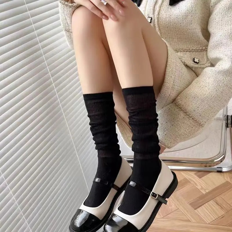 Womens Summer And Autumn Thin Mid Iength Socks Are Comfortable And Breathable Solid Color Simple Vertical Stripe Socks Trend 250409