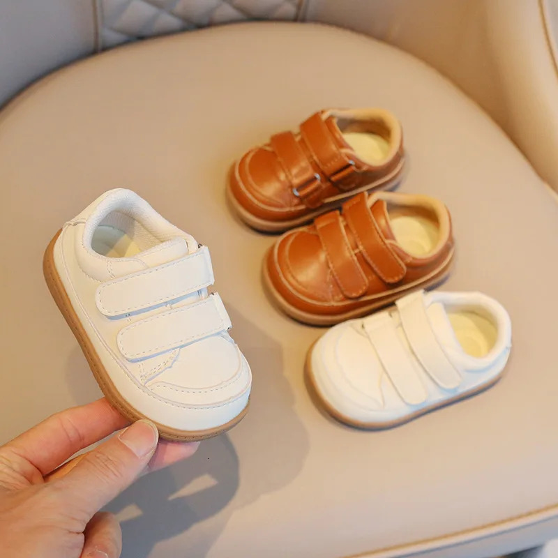Spring and Autumn Baby Casual Shoes Soft and Flexible Leather Childrens Sports Shoes born First Pedestrian Little Boy Coat Shoes 250409