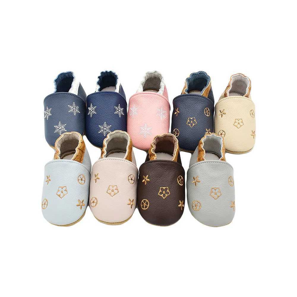 Baby leather casual baby crib shoes suitable for first step children girls boys newborn education walkers childrens denim sports shoes X250409