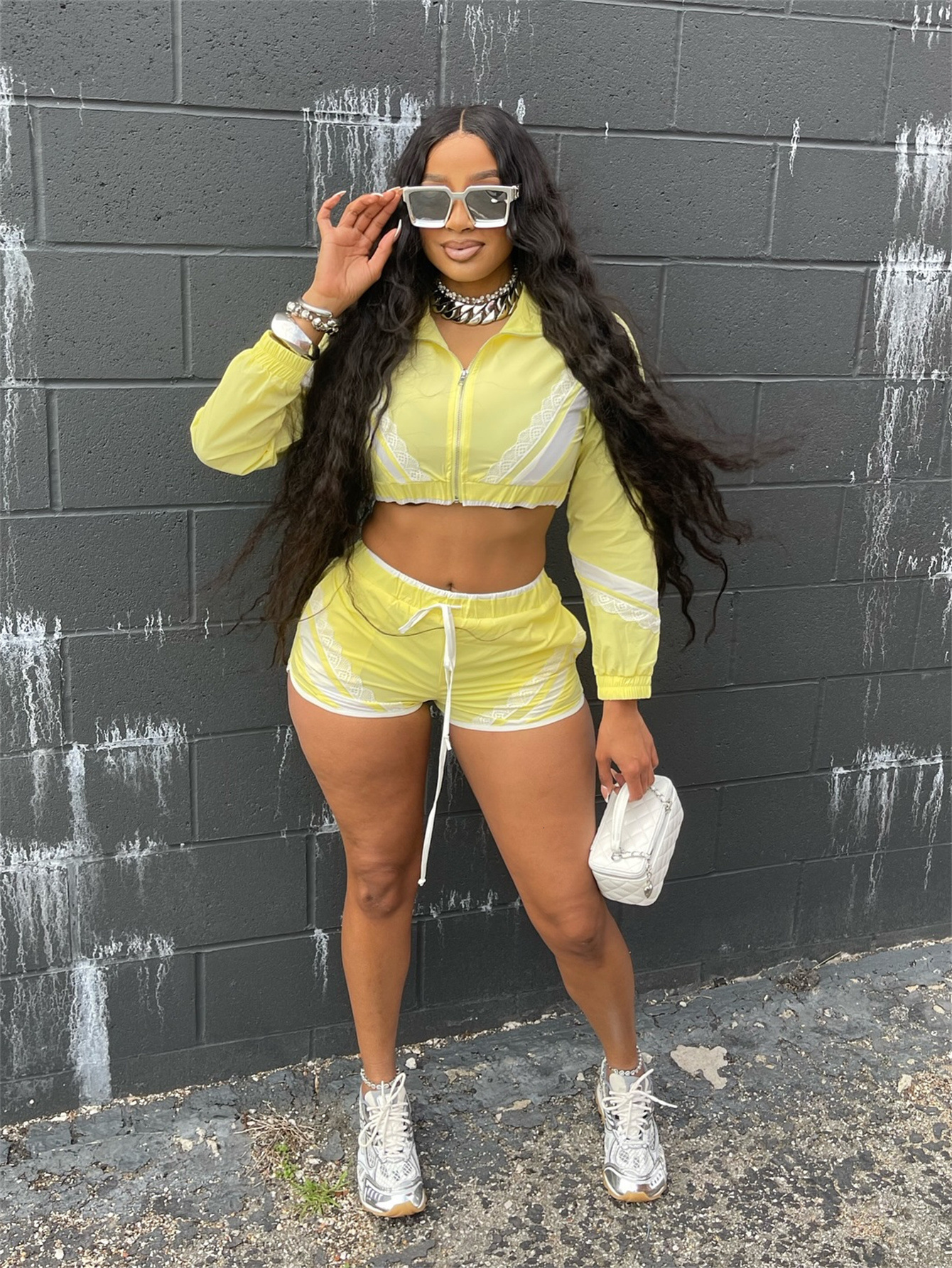 2025S Designer Women s Set Summer Sports Style Solid Color Open Umbilical Zipper Long Sleeve Top with Strap Up Waist Shorts Set