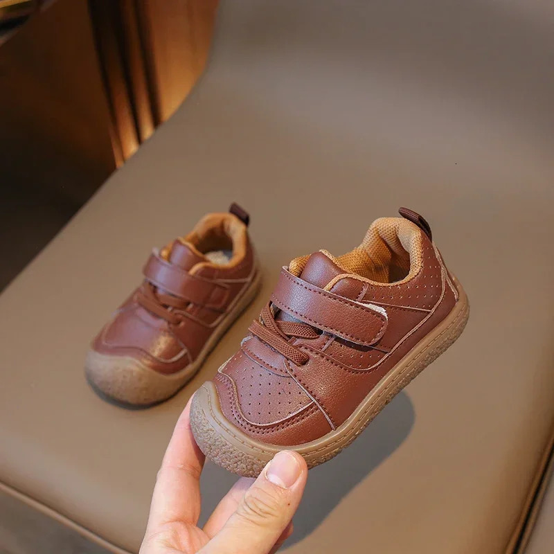 Baby casual shoes for spring and autumn girls and boys childrens comfortable shoes with non slip soles babys first walking shoes 250409