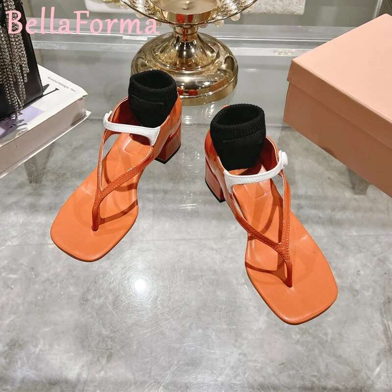 Women's Open-Toe Color Matching Sandals Flip-Ps Daily Beach Sweet Fashion Sheepskin One-Strap Square Heel Casual Flat Shoes