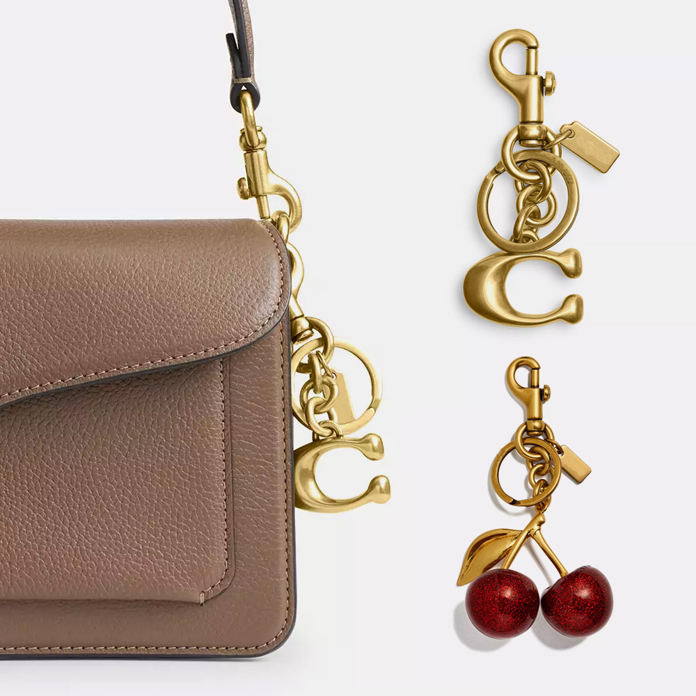 Cherry Bag Charm Keychains Key Rings keychain Retro-Cool Cherry Motif In Glittery Resin Clip it To Favorite Bag Set of Keys For Refreshing Style key chain Lanyards