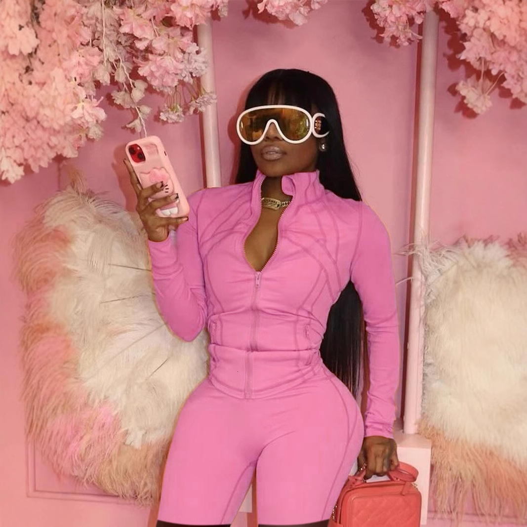 2025S Designer Women S Set Fashionable New Slim Fit Elastic Yoga Suit Solid Color Sports Style Long Sleeved Zipper Jacket Short Set
