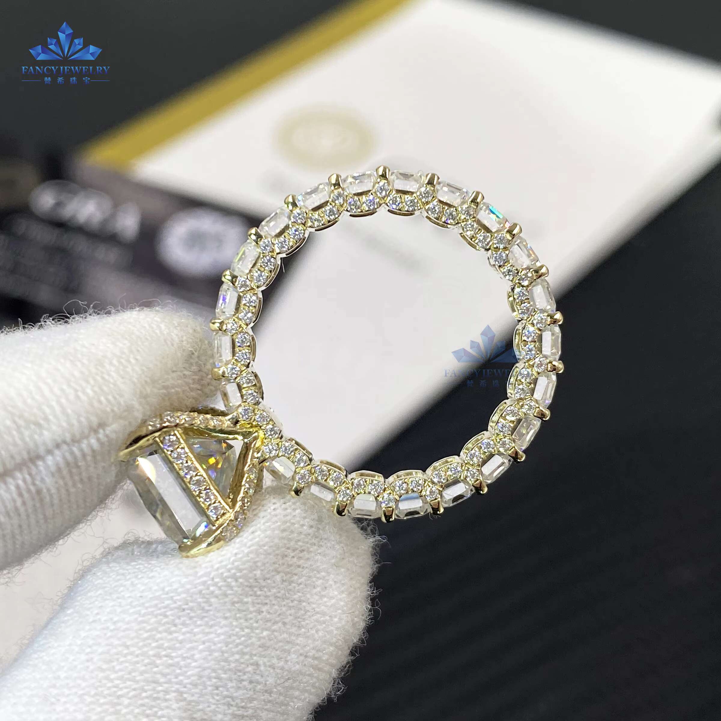 Hot Selling 10K Solid Yellow Gold Women Ring Set 5CT Moissanite Ring Radiant Cut D VVS1 Iced Diamond Wedding Engagement Ring